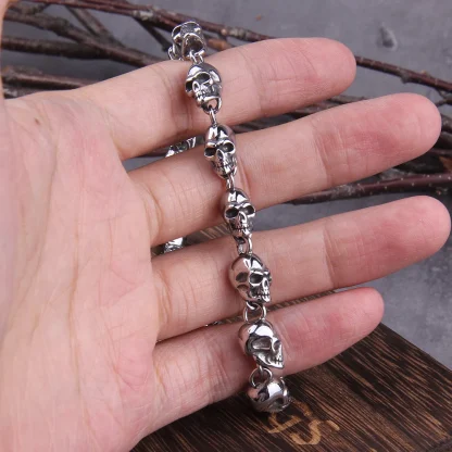 Skull Chain Necklace for Gothic Fashion - Image 3