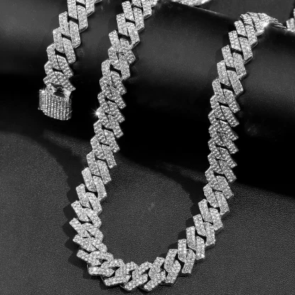 Bold Chain Necklace with Diamond-like Design - Image 7