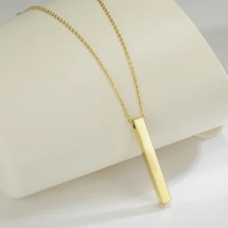 Minimalist Necklace with Bar Pendant Design